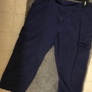 LONDON JEAN/VICTORIA”S SECRET  CAPRI CARGO PANTS